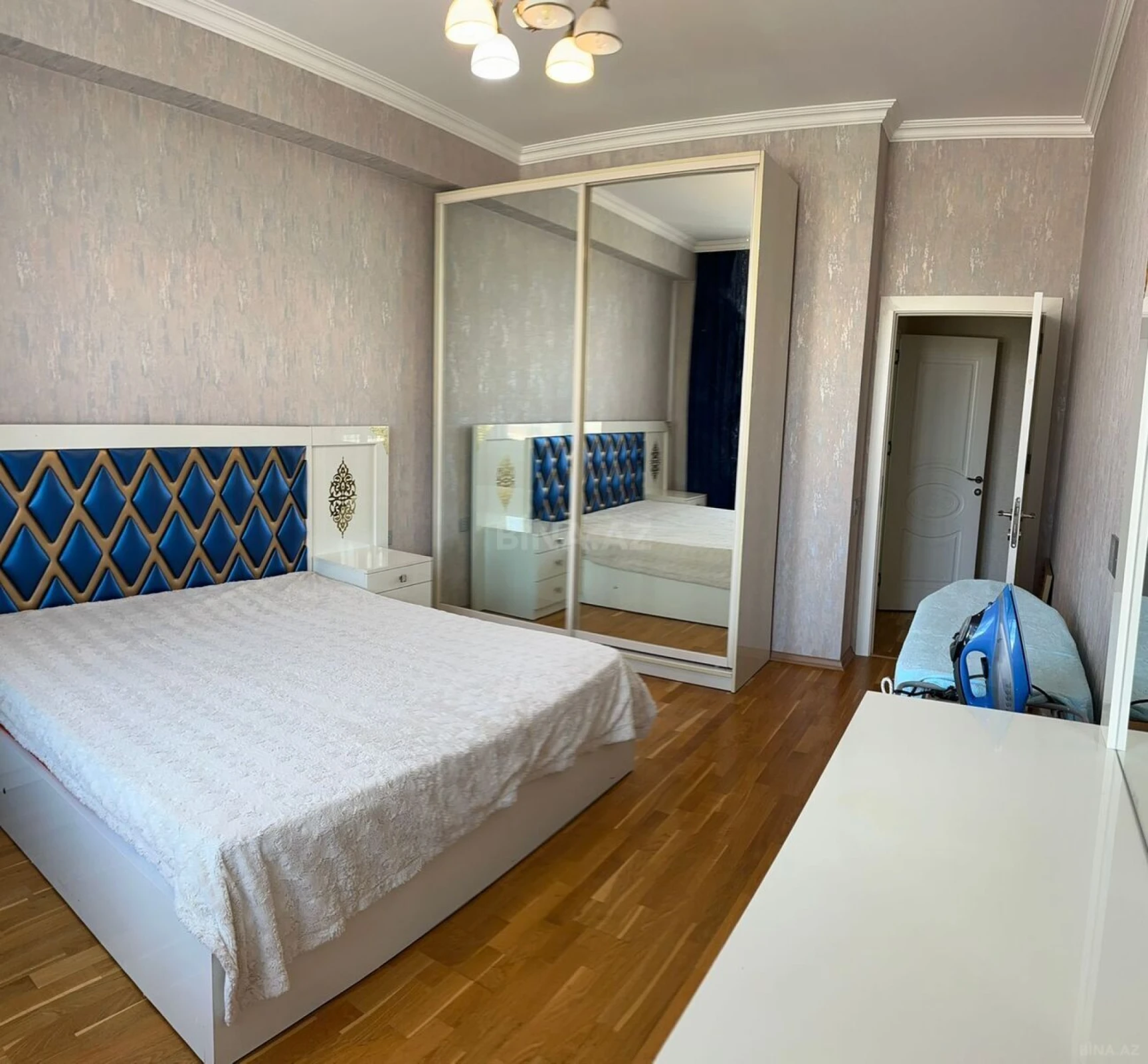 Kirayə verilir 2 otaqlı mənzil 67 m²