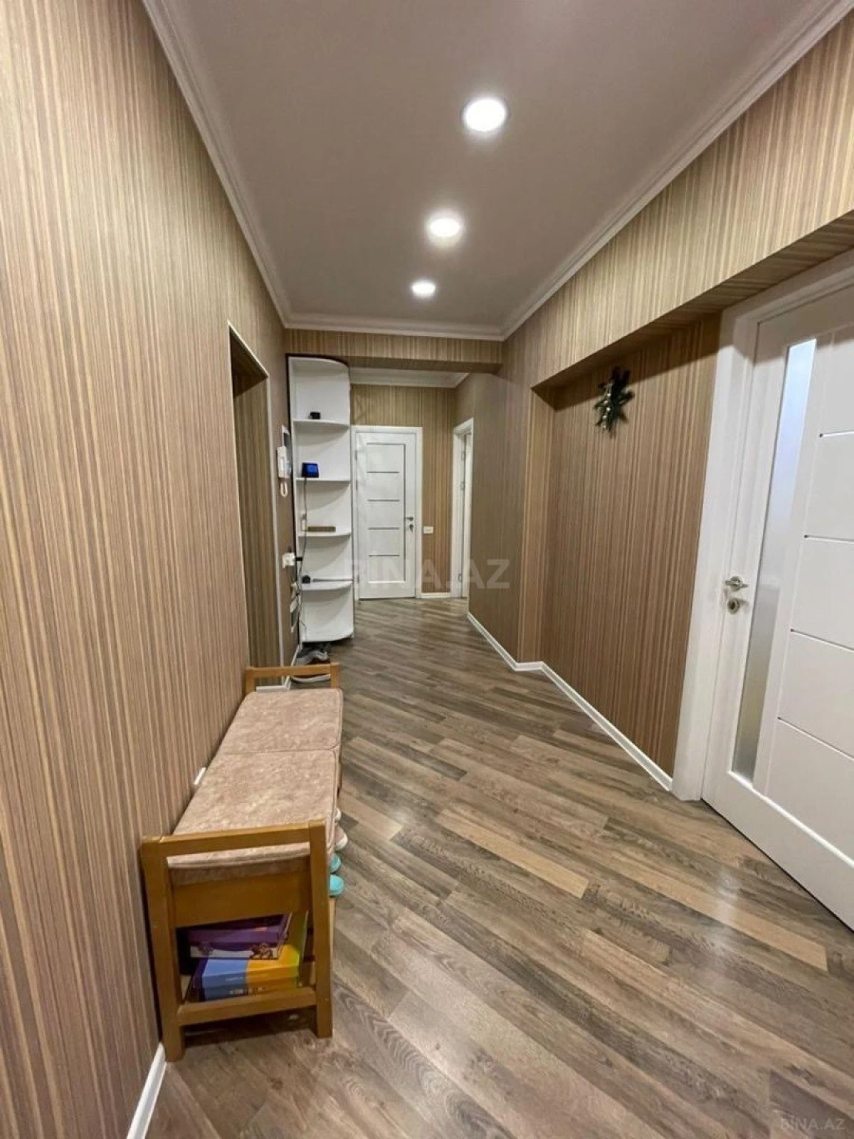 Kirayə verilir 3 otaqlı mənzil 101 m²