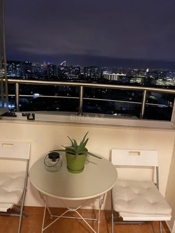 Kirayə verilir 3 otaqlı mənzil 101 m²