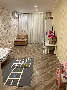 Kirayə verilir 3 otaqlı mənzil 101 m²