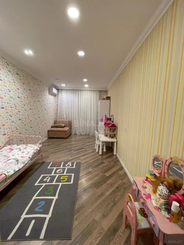 Kirayə verilir 3 otaqlı mənzil 101 m²