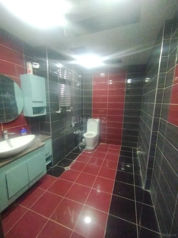 Satılır 3 otaqlı mənzil 128 m²