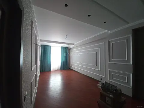 Satılır 3 otaqlı mənzil 128 m²