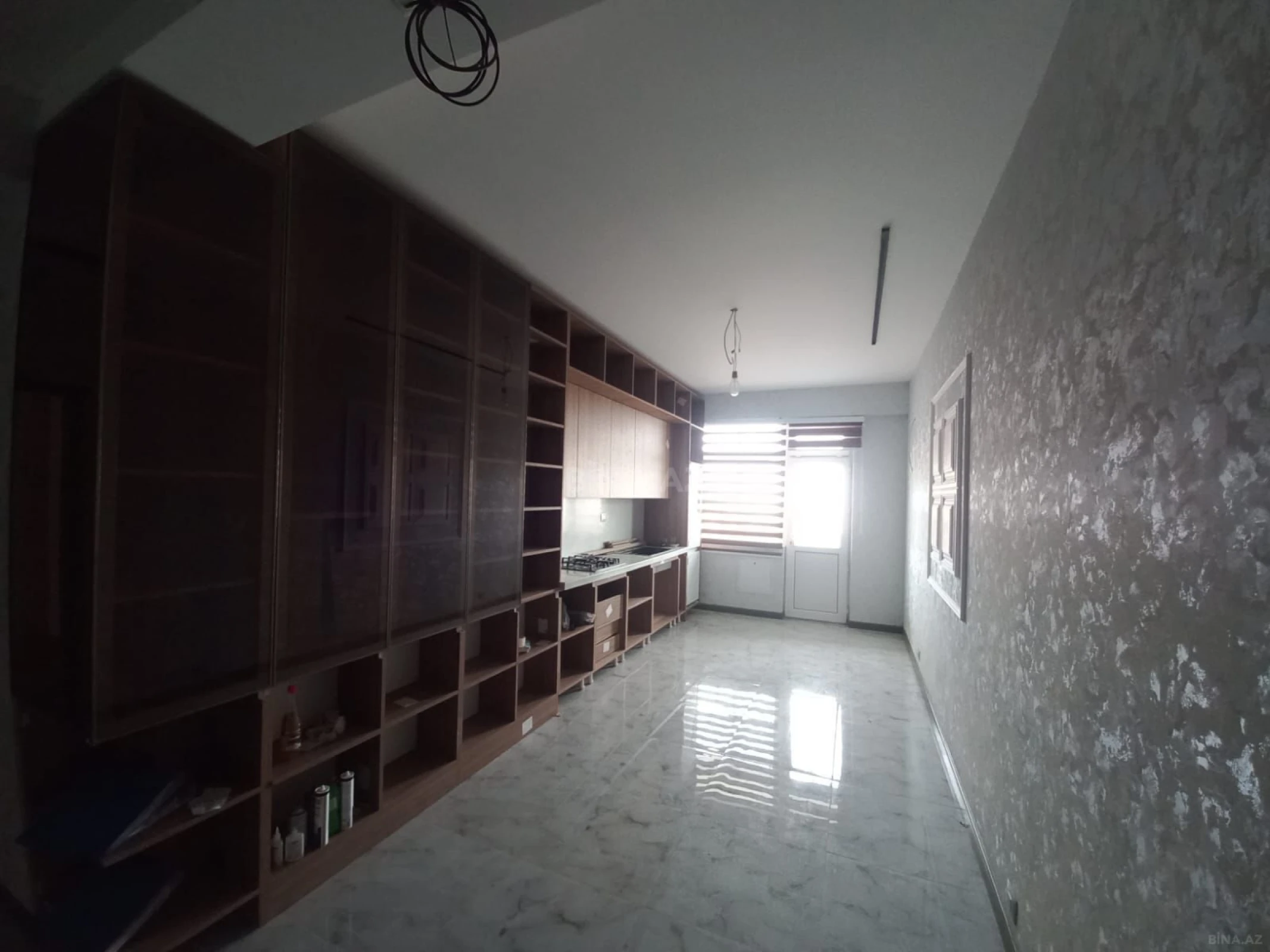 Satılır 3 otaqlı mənzil 128 m²
