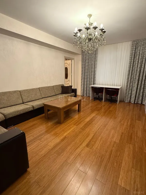 Satılır 3 otaqlı mənzil 86 m²