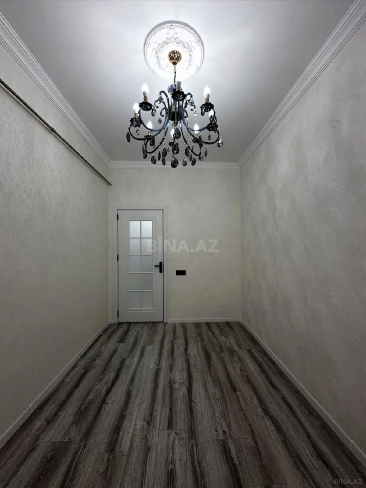 Satılır 2 otaqlı mənzil 56 m²