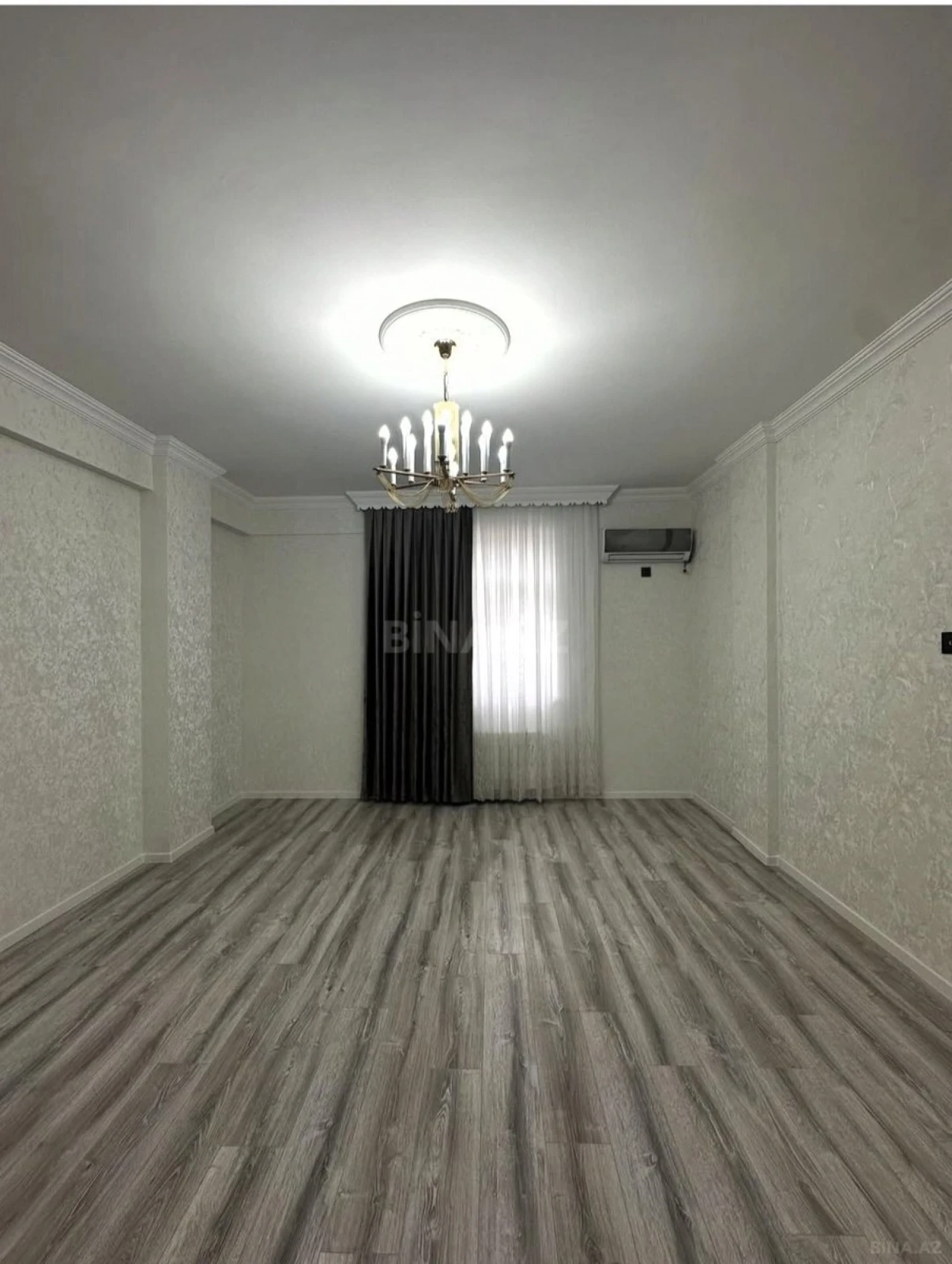 Satılır 2 otaqlı mənzil 56 m²