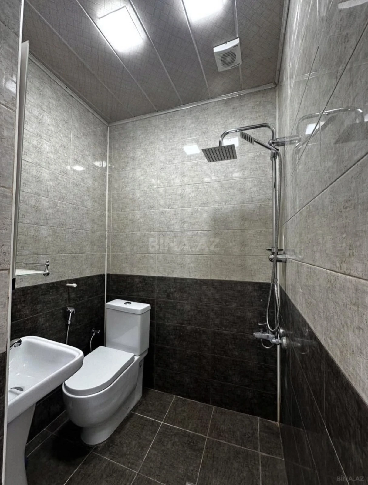 Satılır 2 otaqlı mənzil 56 m²