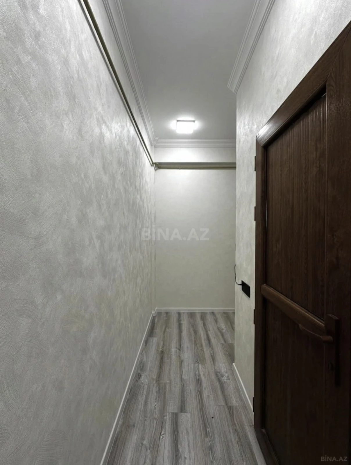 Satılır 2 otaqlı mənzil 56 m²