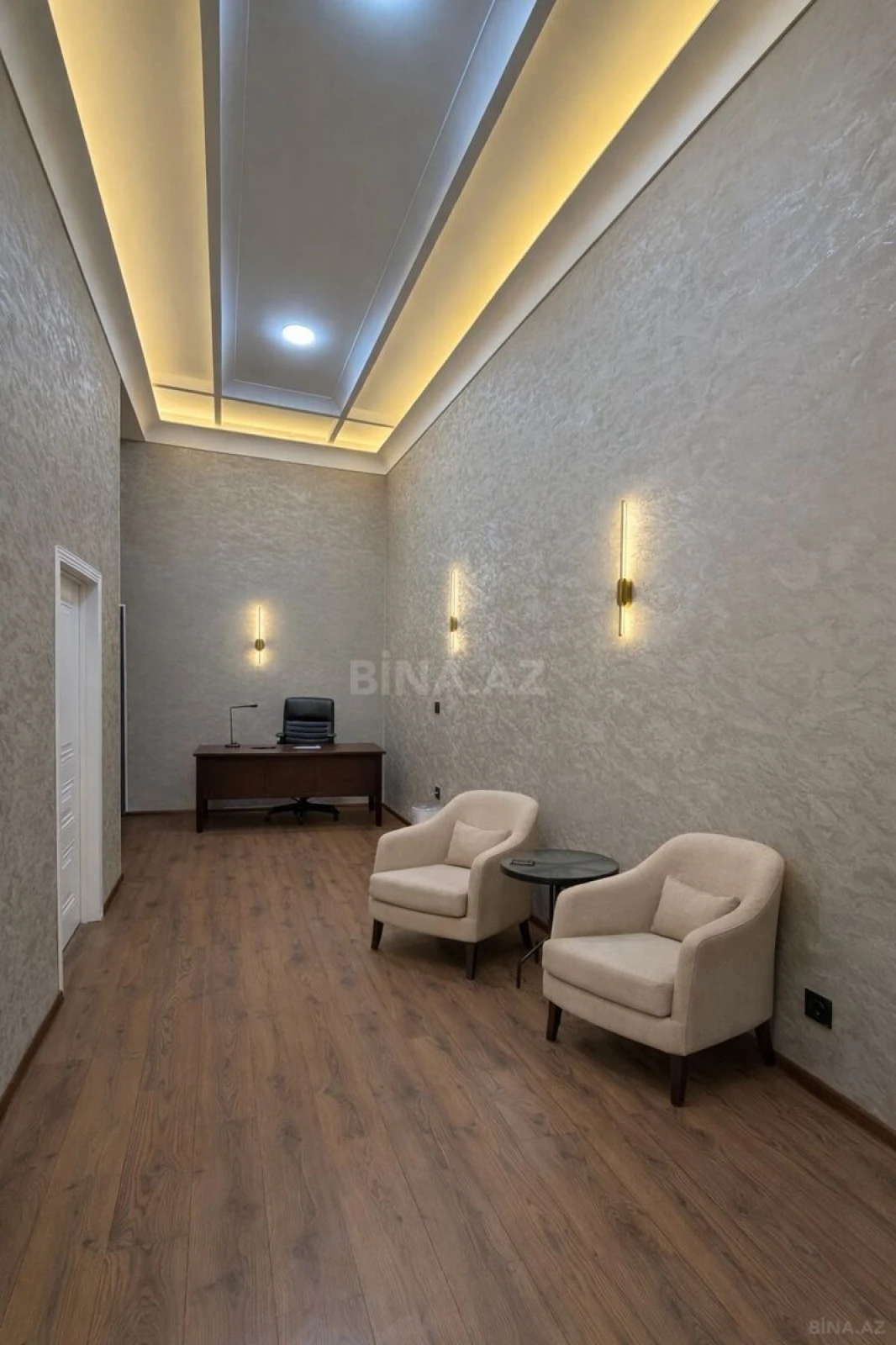 Kirayə verilir 2 otaqlı ofis 90 m²