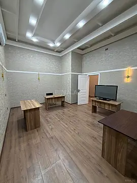 Kirayə verilir 2 otaqlı ofis 90 m²