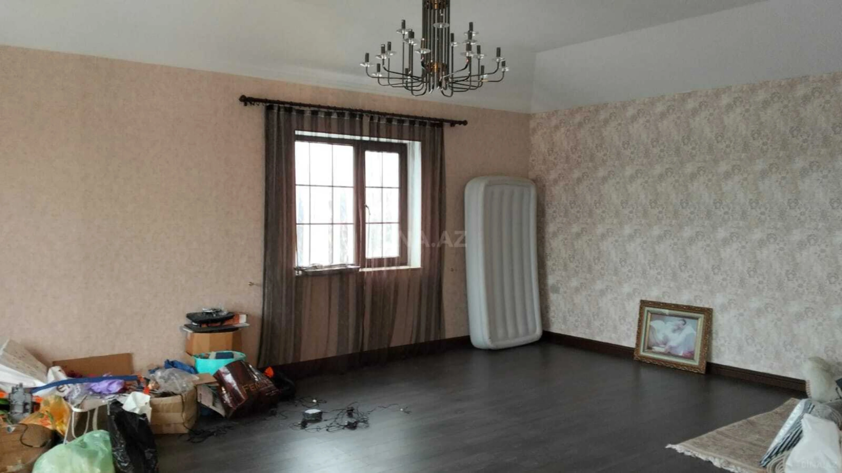 Satılır 7 otaqlı həyət evi 550 m²