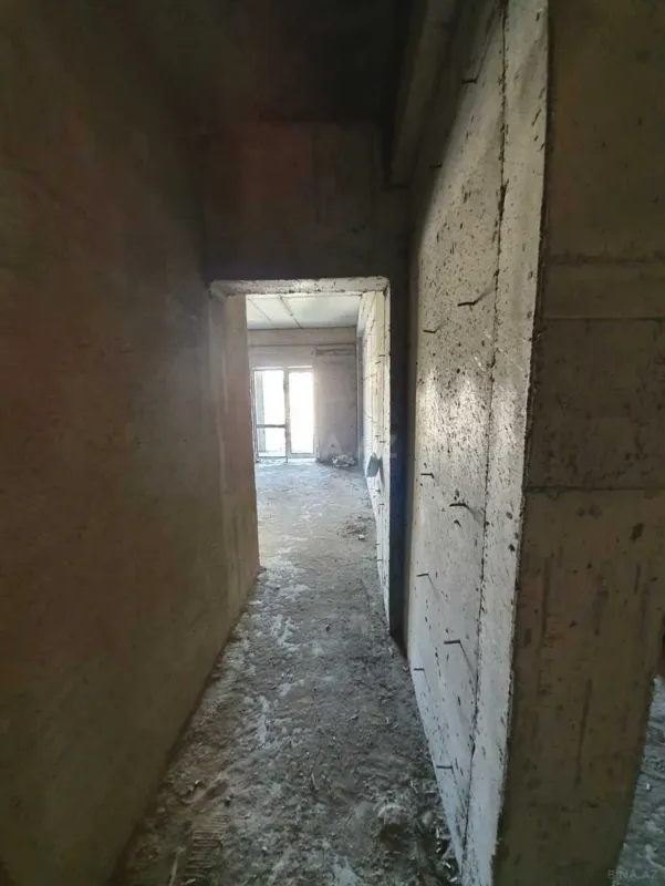 Satılır 1 otaqlı mənzil 60.7 m²