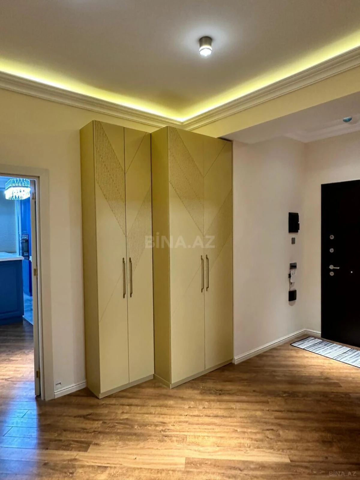Satılır 3 otaqlı mənzil 100 m²