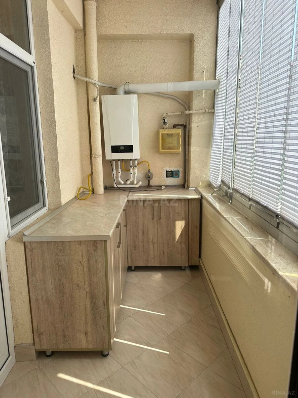 Kirayə verilir 2 otaqlı mənzil 61 m²