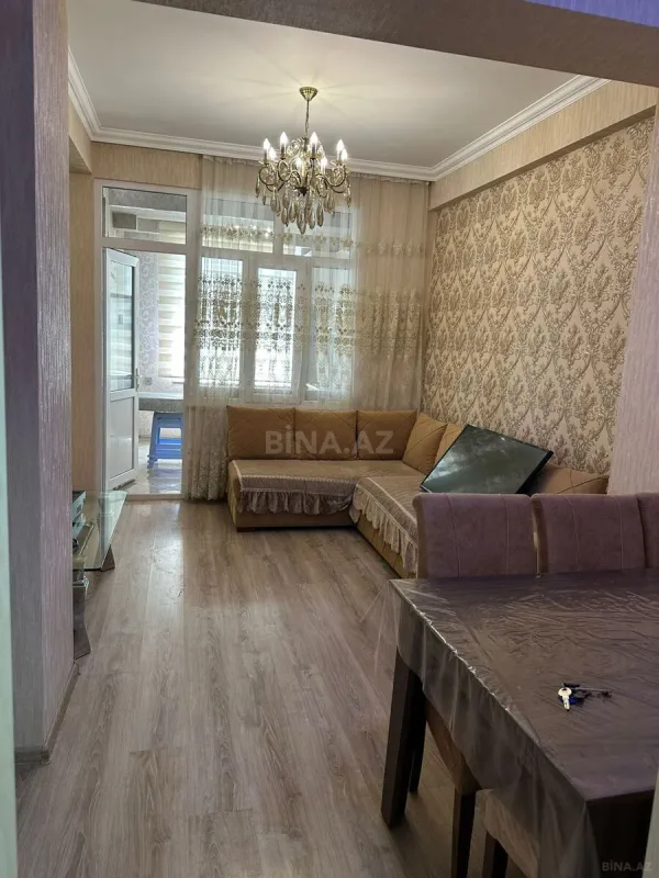 Kirayə verilir 2 otaqlı mənzil 61 m²