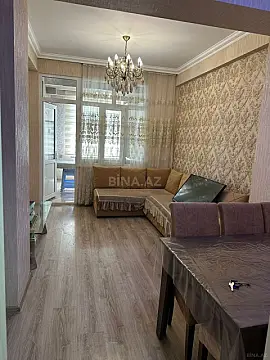 Kirayə verilir 2 otaqlı mənzil 61 m²