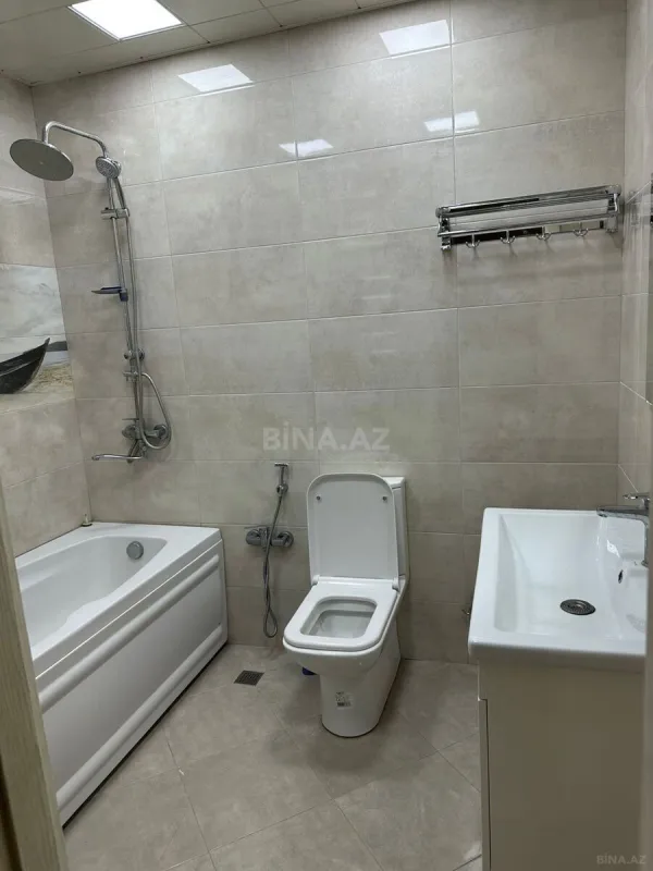Kirayə verilir 2 otaqlı mənzil 61 m²