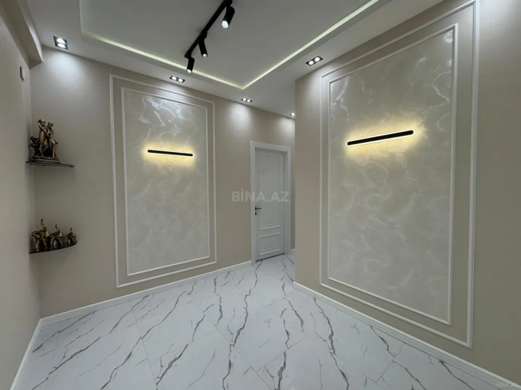 Satılır 4 otaqlı mənzil 110 m²