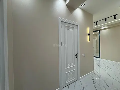 Satılır 4 otaqlı mənzil 110 m²