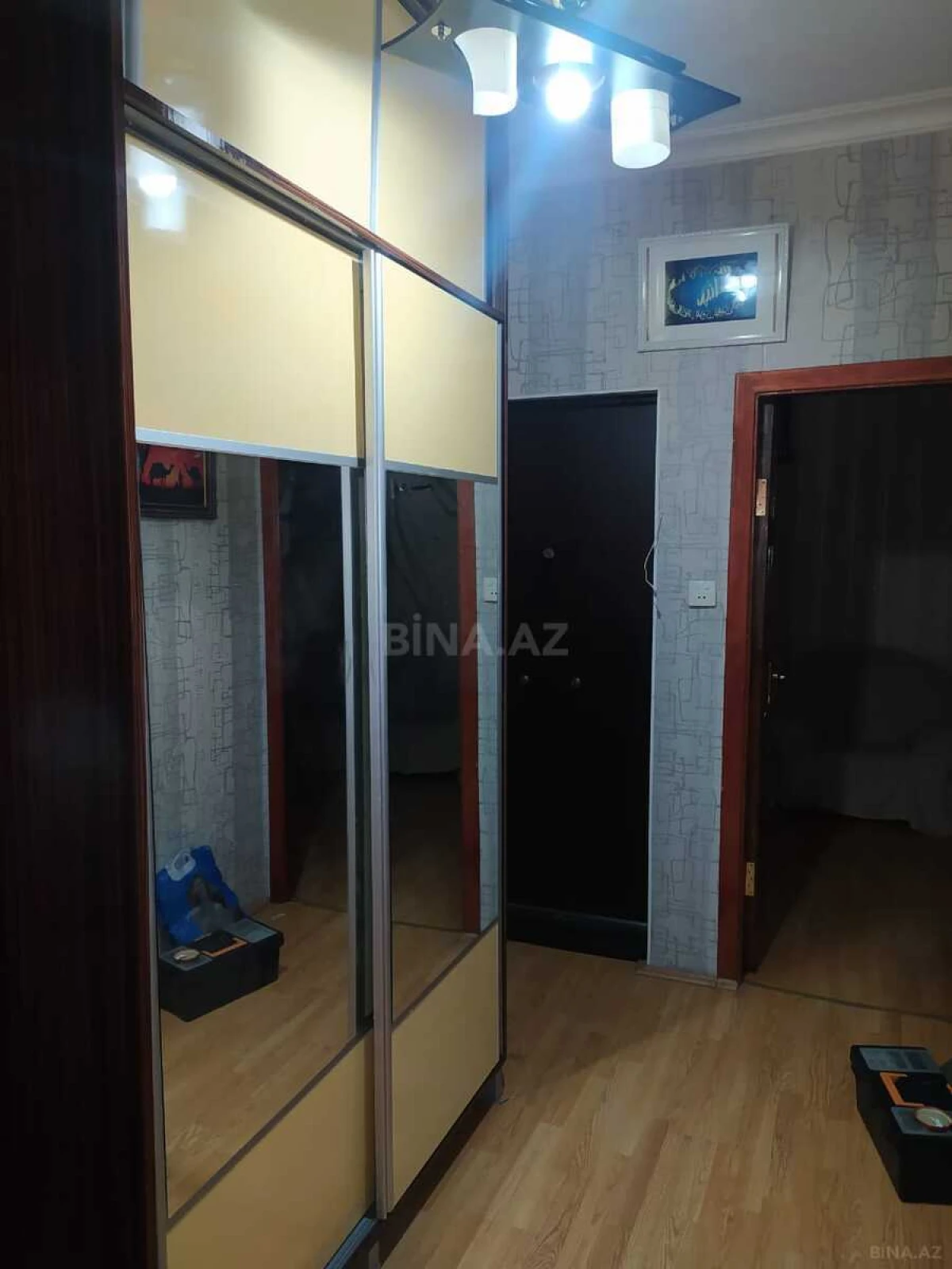 Kirayə verilir 4 otaqlı mənzil 100 m²