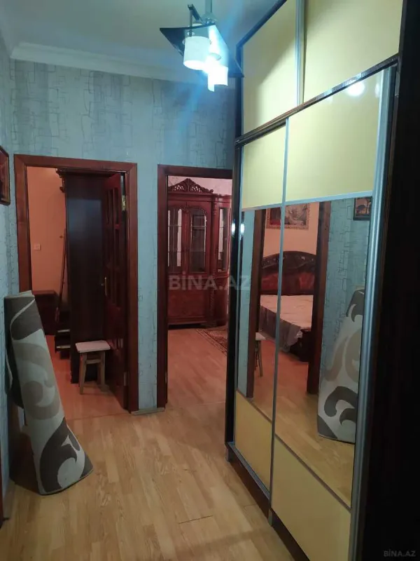 Kirayə verilir 4 otaqlı mənzil 100 m²