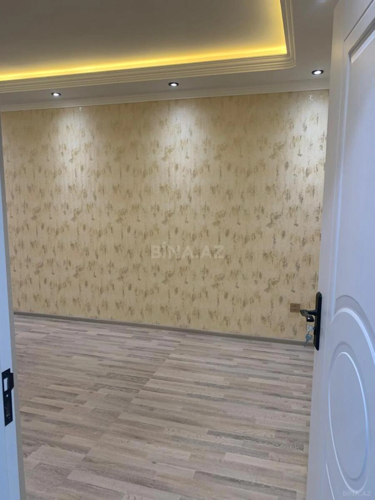 Satılır 3 otaqlı mənzil 78 m²