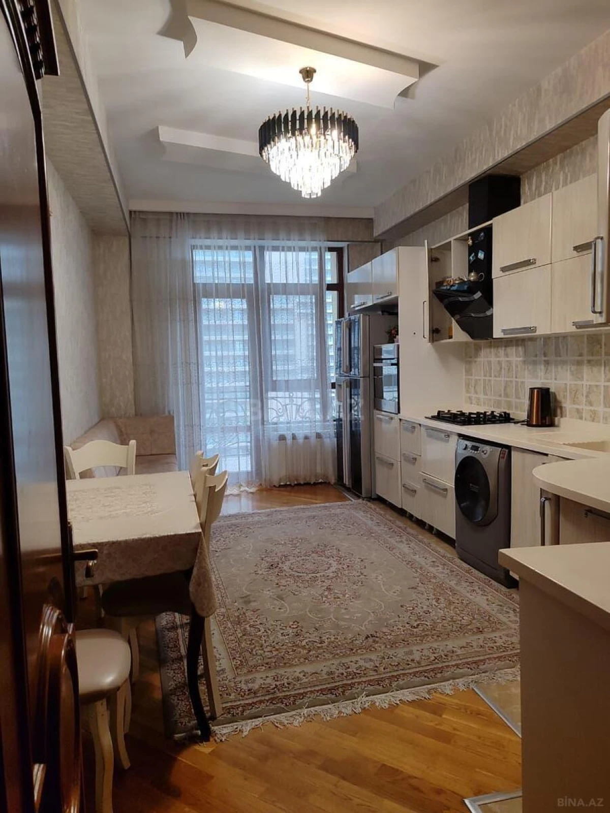 Satılır 3 otaqlı mənzil 125 m²