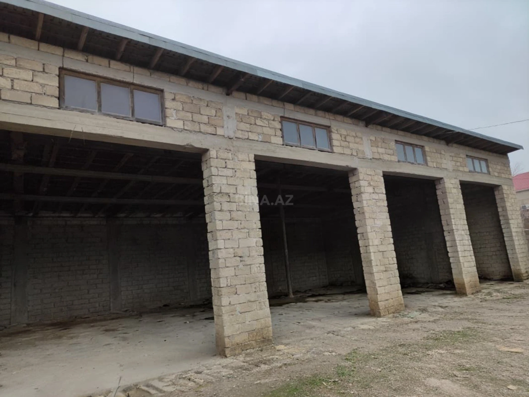 Kirayə verilir obyekt 300 m²