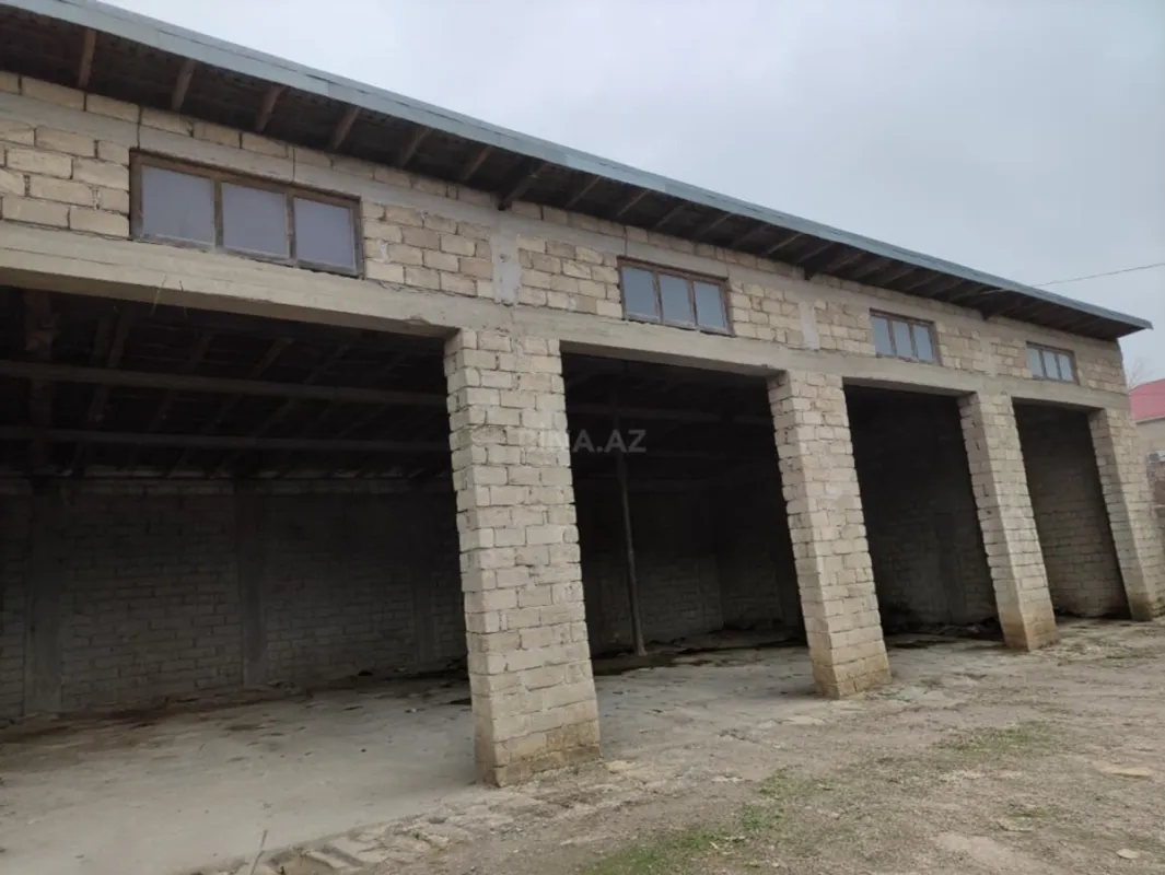 Kirayə verilir obyekt 300 m²