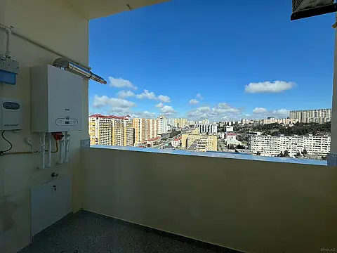 Satılır 2 otaqlı mənzil 83 m²
