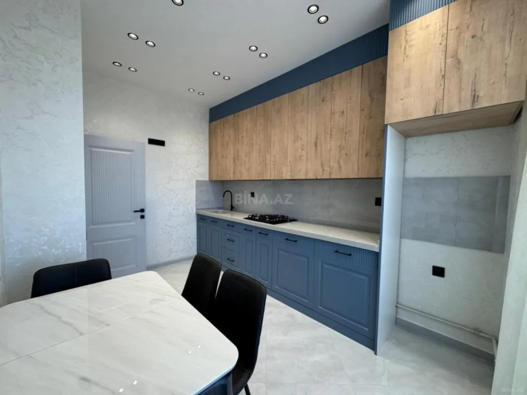 Satılır 2 otaqlı mənzil 83 m²