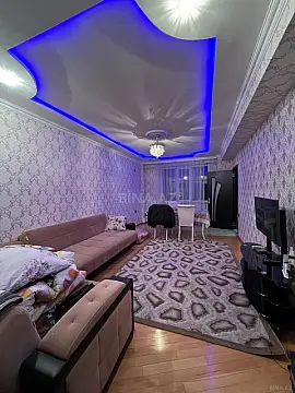 Kirayə verilir 2 otaqlı mənzil 65 m²