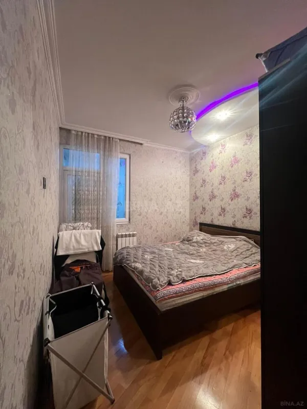 Kirayə verilir 2 otaqlı mənzil 65 m²