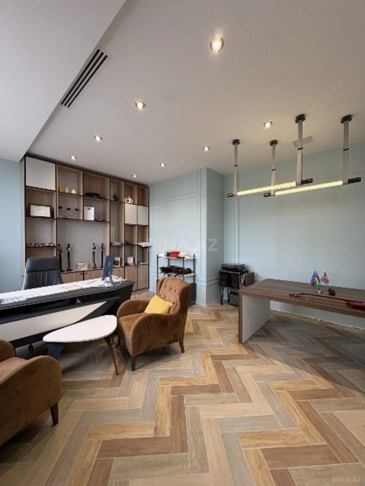 Kirayə verilir 2 otaqlı ofis 74.4 m²