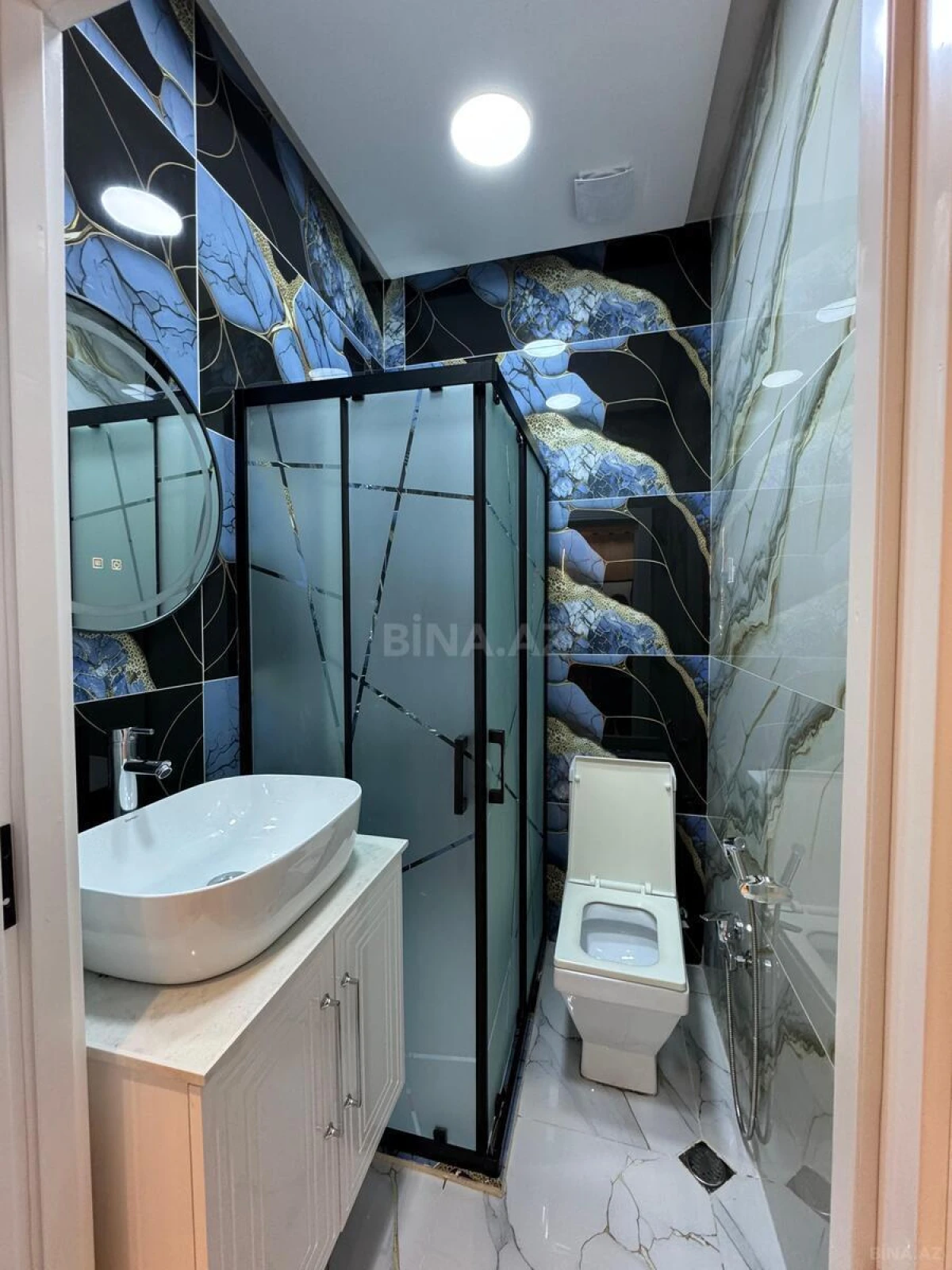 Satılır 2 otaqlı mənzil 88 m²