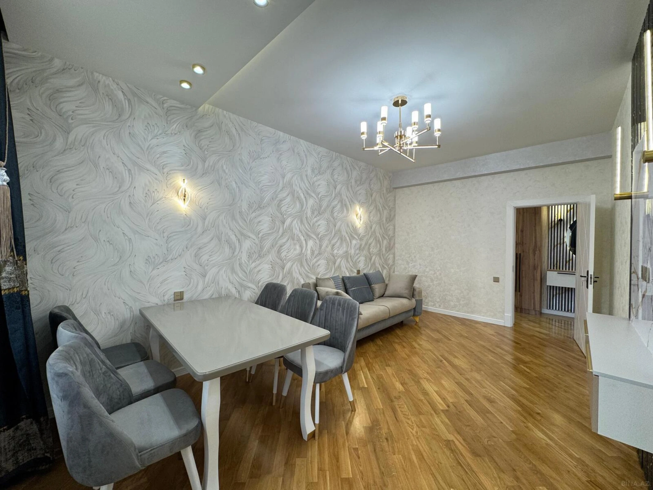 Satılır 2 otaqlı mənzil 88 m²