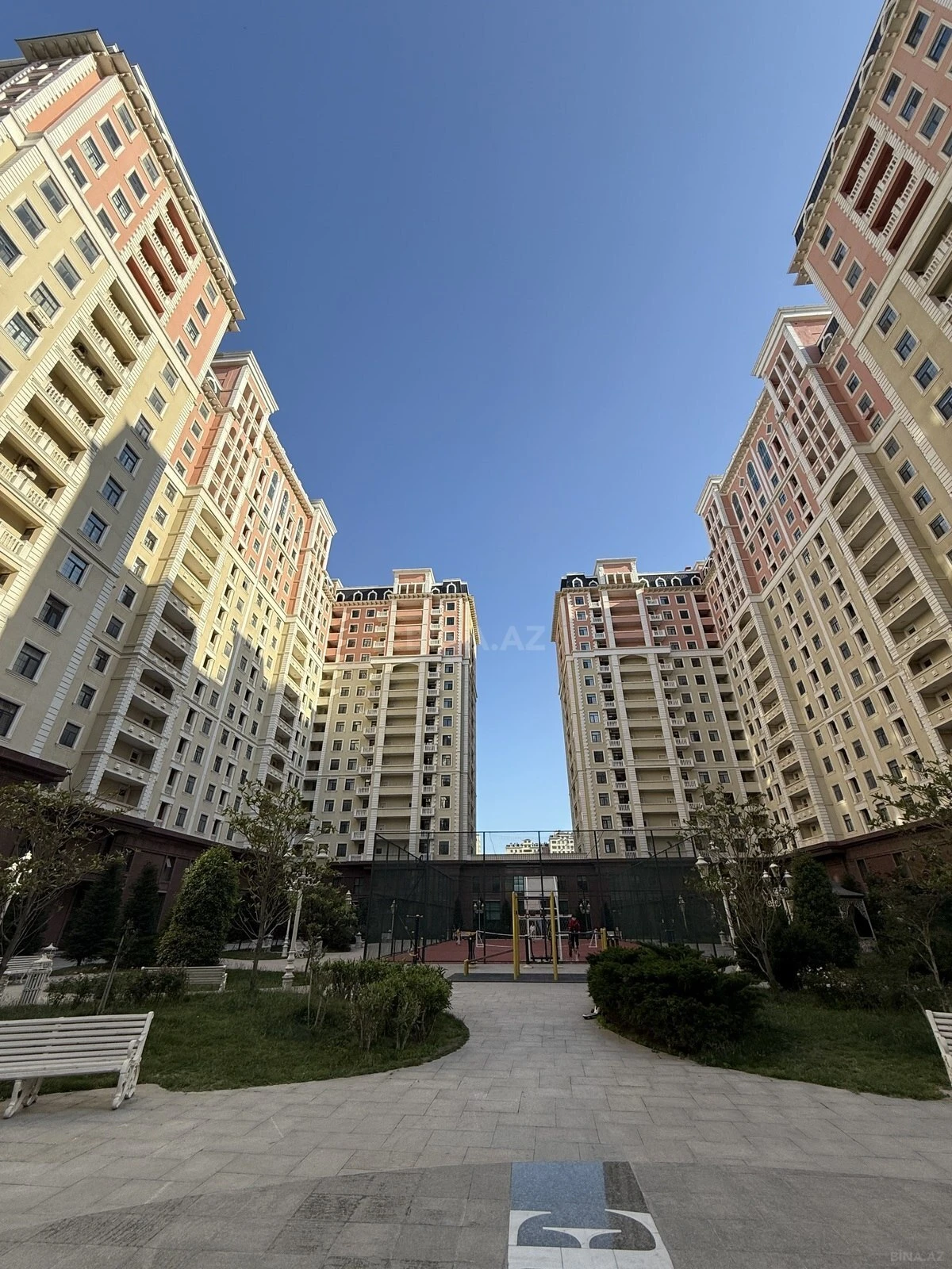 Satılır 3 otaqlı mənzil 120 m²