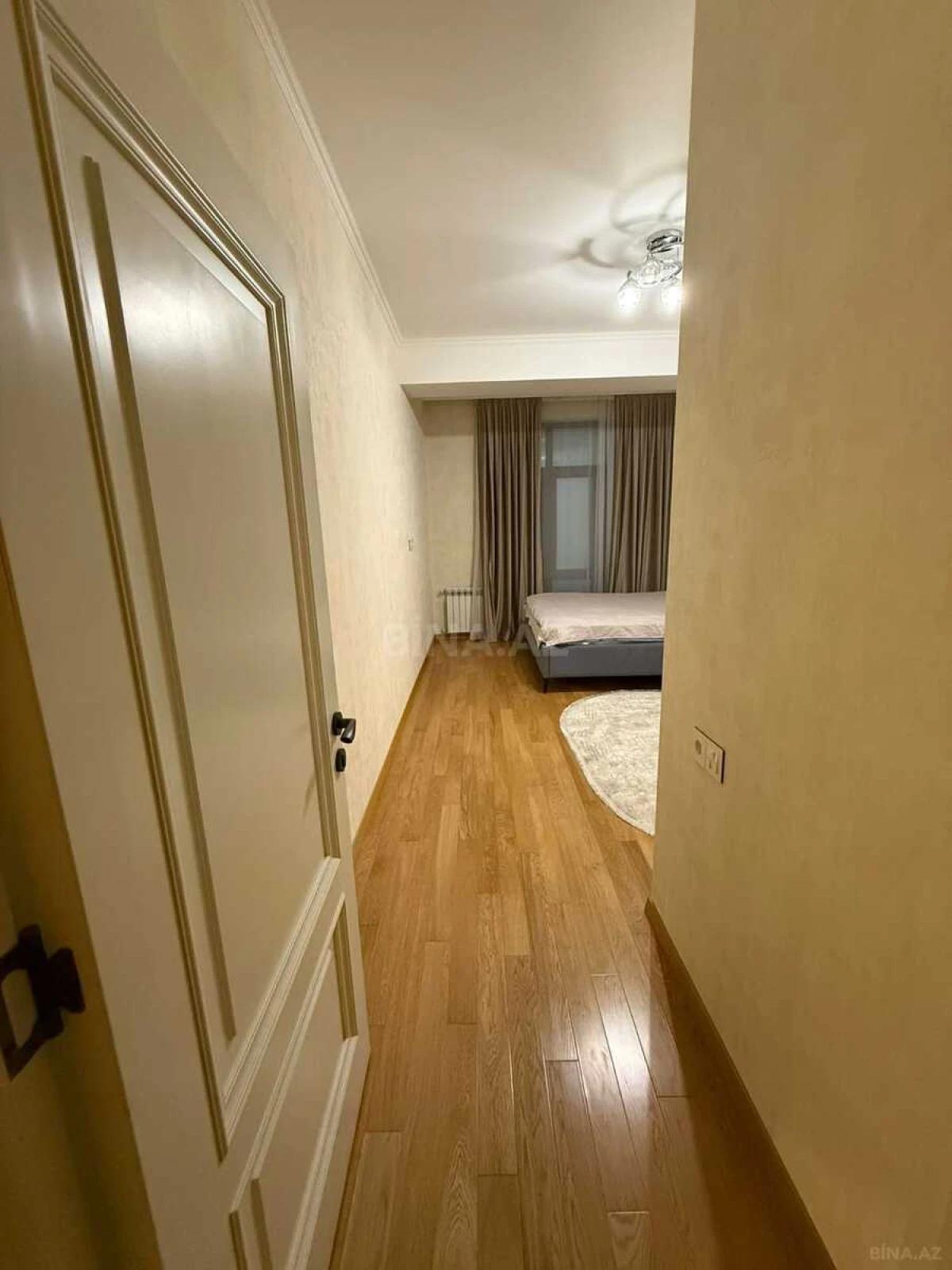 Kirayə verilir 2 otaqlı mənzil 80 m²