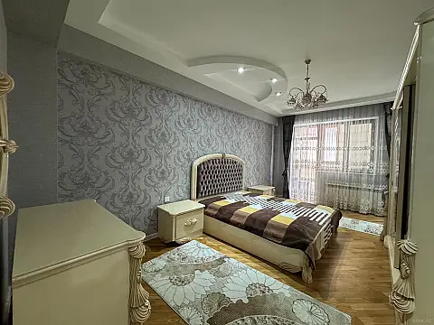 Satılır 3 otaqlı mənzil 140 m² — Bakı, Həzi Aslanov qəs. 3 otaq 140.00 m²