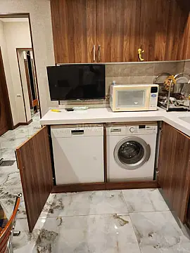 Satılır 5 otaqlı mənzil 200 m²