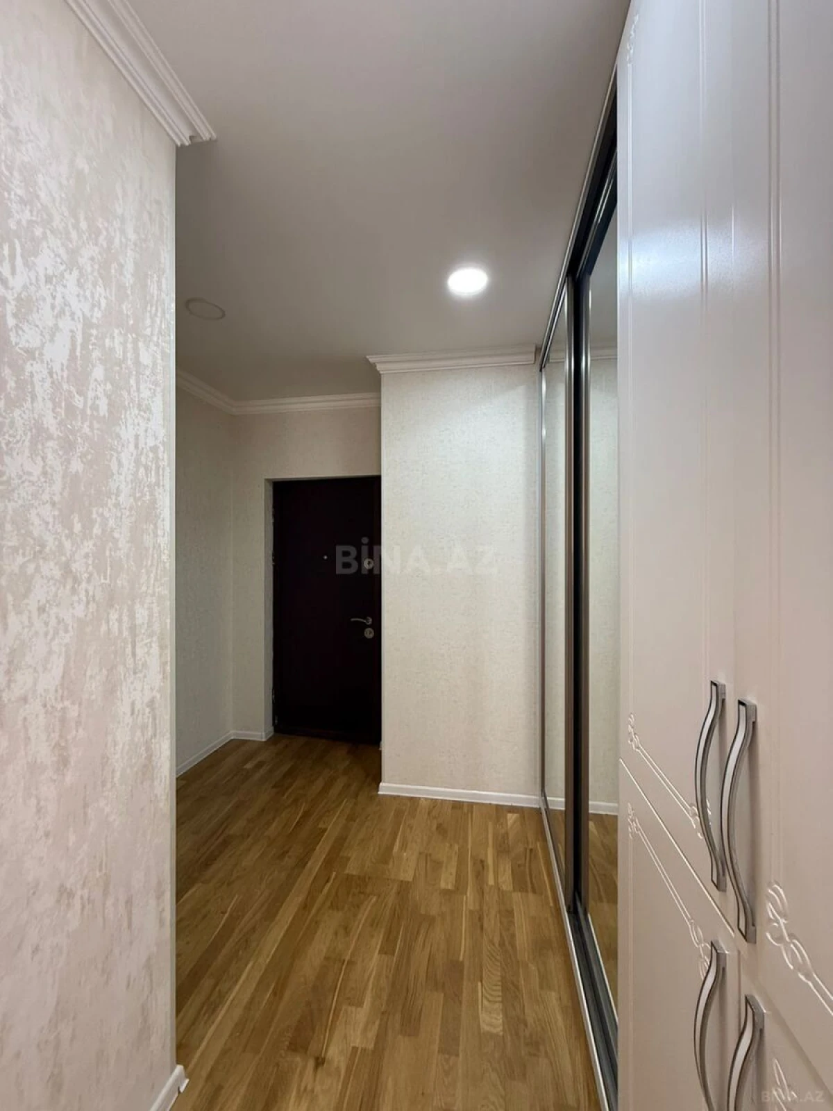 Satılır 3 otaqlı mənzil 66 m²
