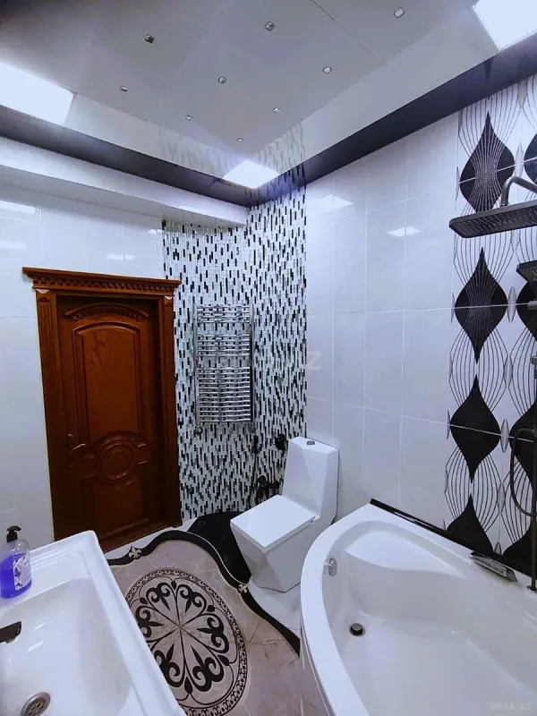 Satılır 3 otaqlı mənzil 125 m²