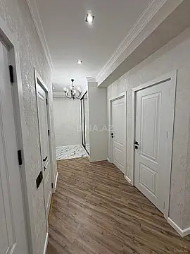 Satılır 4 otaqlı mənzil 120 m²