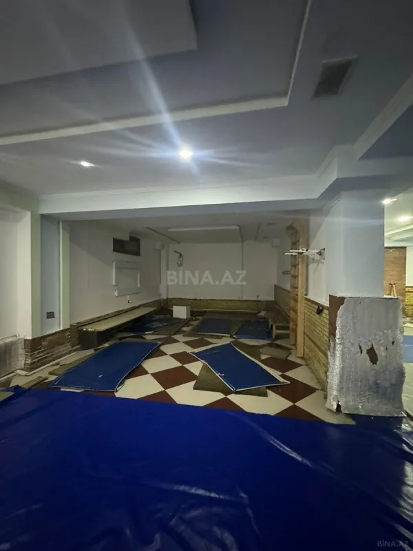 Satılır obyekt 218 m²