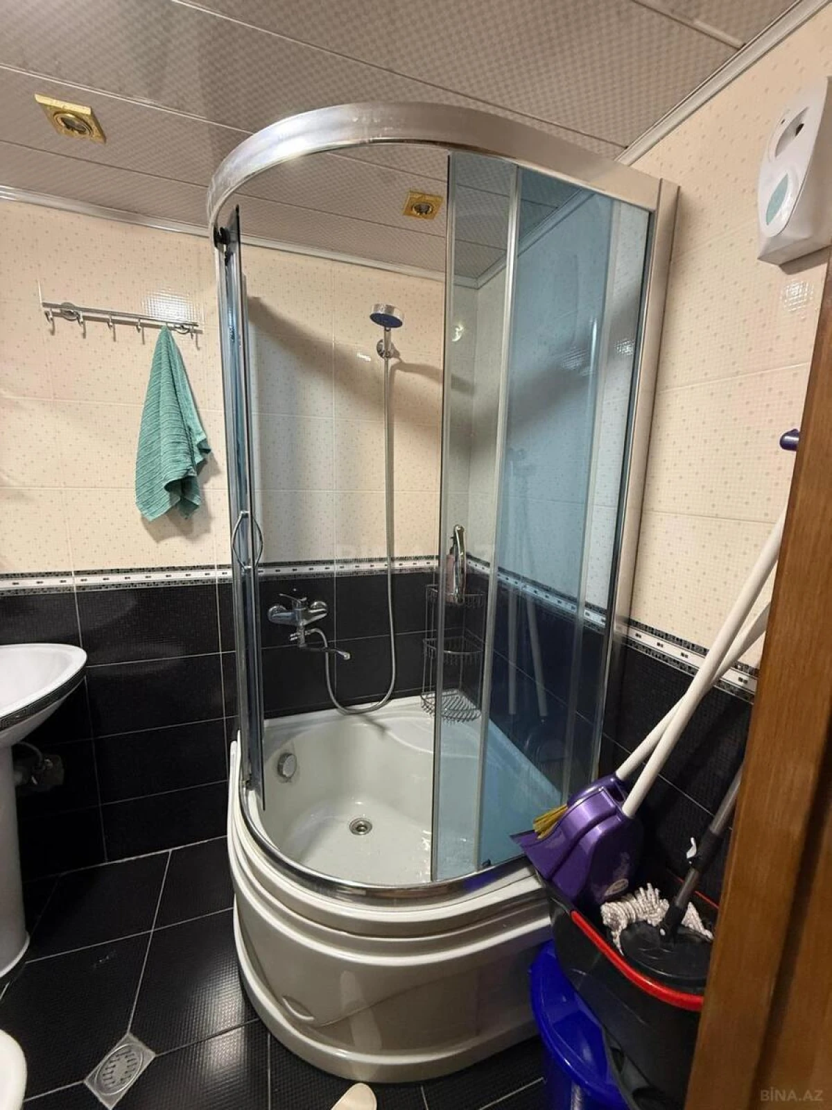 Kirayə verilir 2 otaqlı mənzil 65 m²