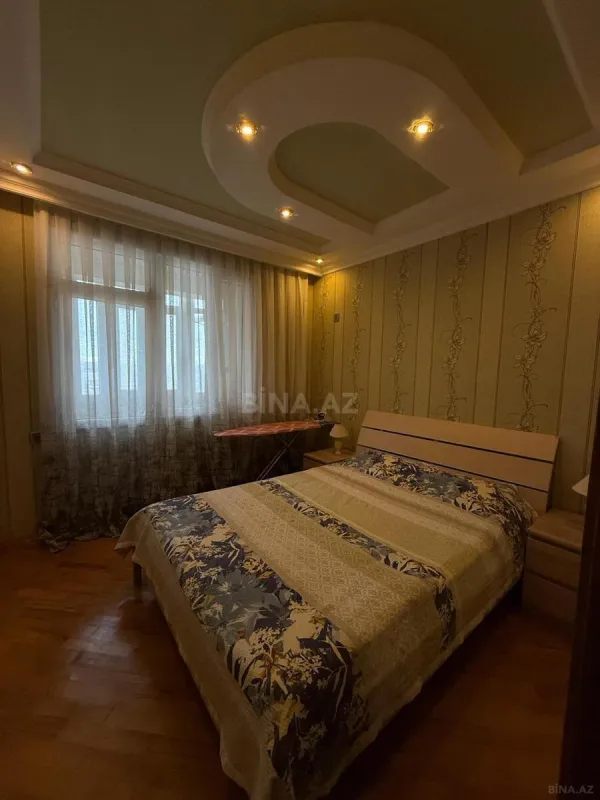 Kirayə verilir 2 otaqlı mənzil 65 m²