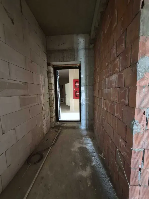 Satılır 3 otaqlı mənzil 114 m²