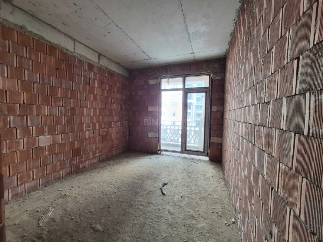 Satılır 3 otaqlı mənzil 114 m²