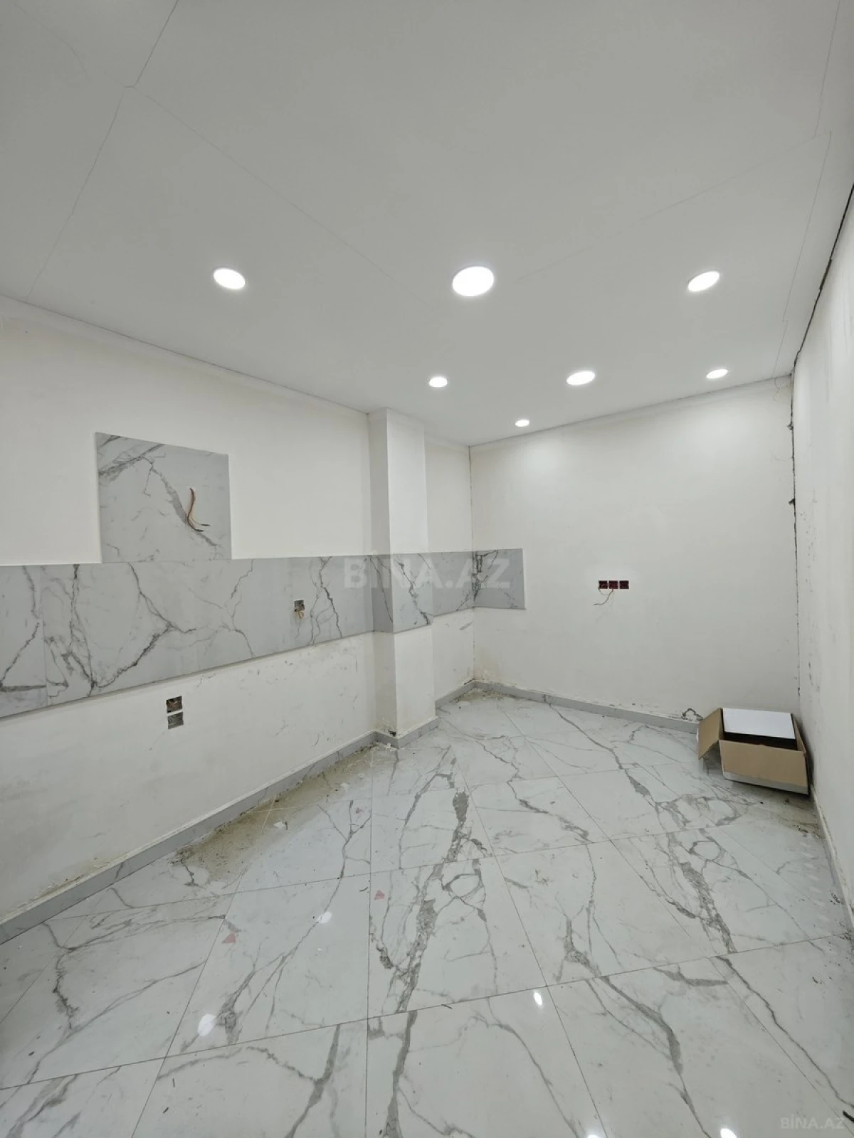 Satılır 5 otaqlı həyət evi 180 m²